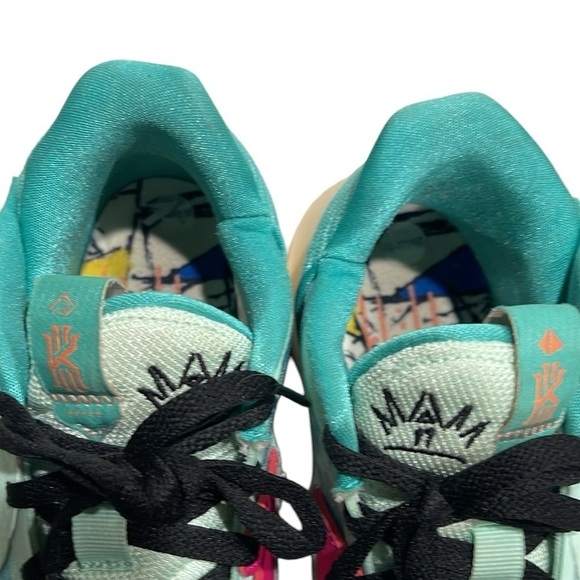 Nike Kyrie Low 5 Community Basketball Shoes Multi Color  SZ 8.5 - Picture 7 of 8